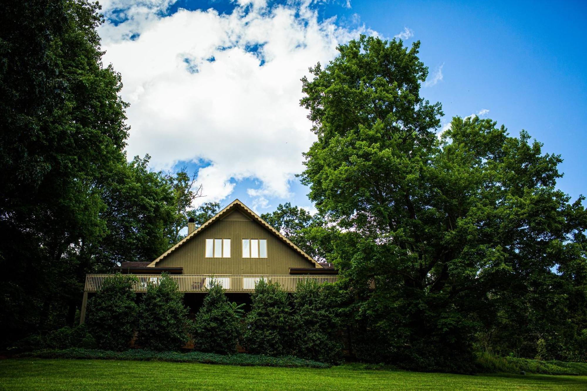 Valley View Lodge At Camp Rockmont Блэк-Маунтин Экстерьер фото
